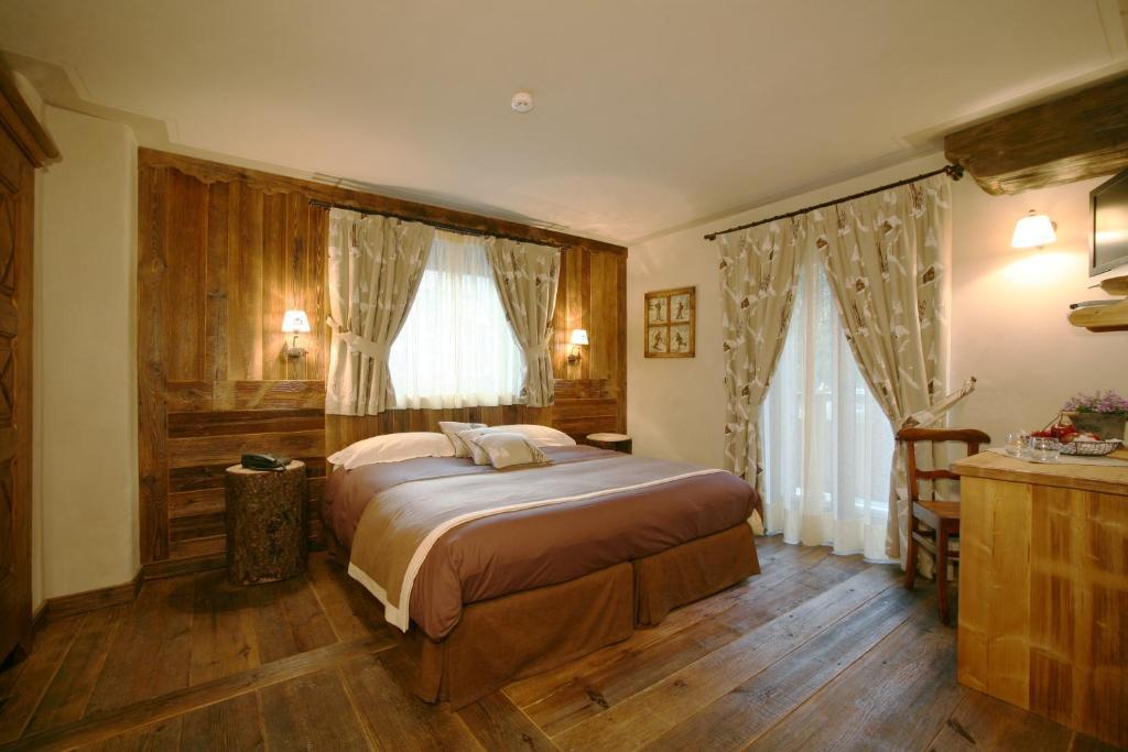 Hotel Letterario Locanda Collomb La Thuile Room photo