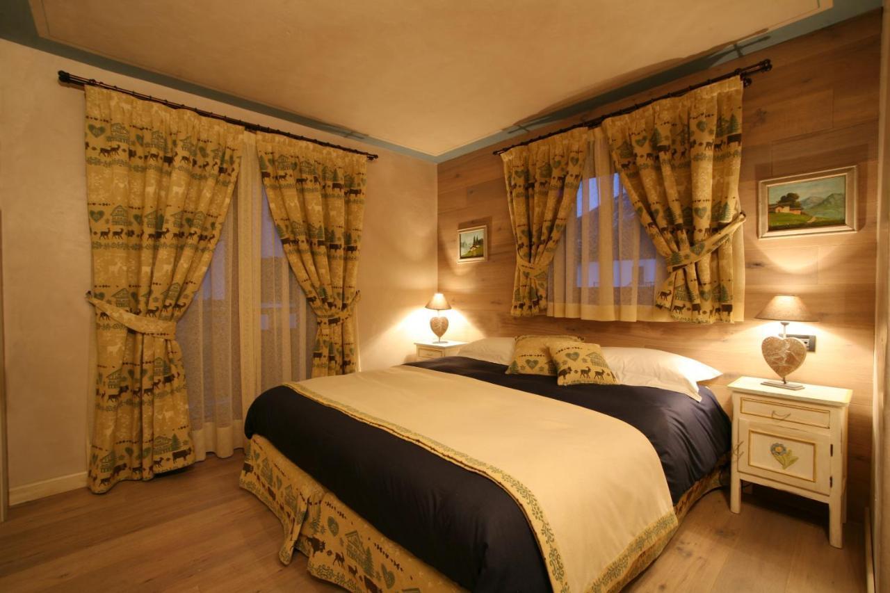 Hotel Letterario Locanda Collomb La Thuile Room photo